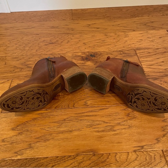 Sofft Brand Brown Leather Healed Bootie size 6 - Picture 10 of 12